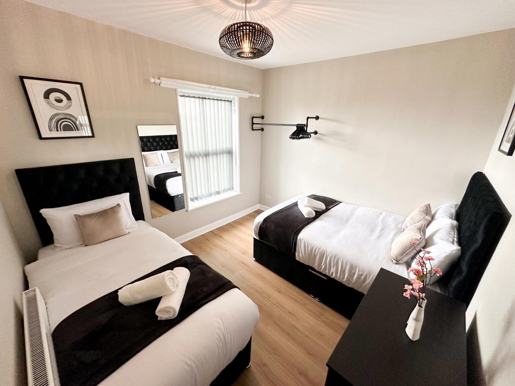 2 Bedroom House 10 Mins To City Centre & Albert Dock Liverpool Zewnętrze zdjęcie