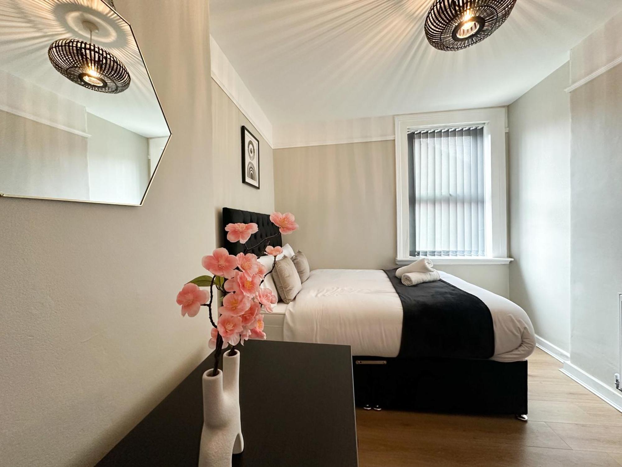2 Bedroom House 10 Mins To City Centre & Albert Dock Liverpool Zewnętrze zdjęcie