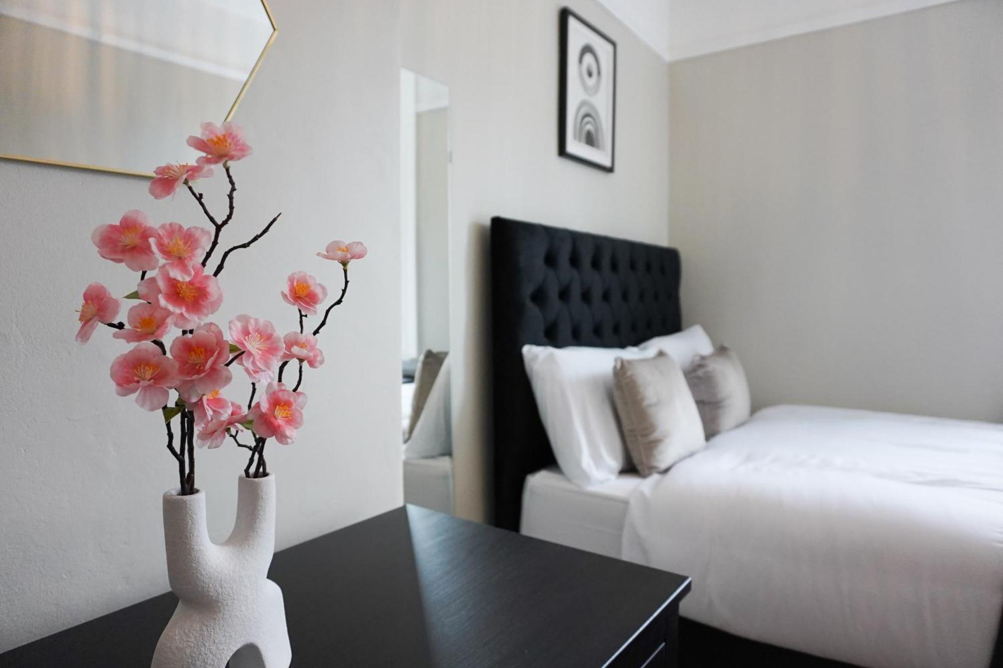 2 Bedroom House 10 Mins To City Centre & Albert Dock Liverpool Zewnętrze zdjęcie
